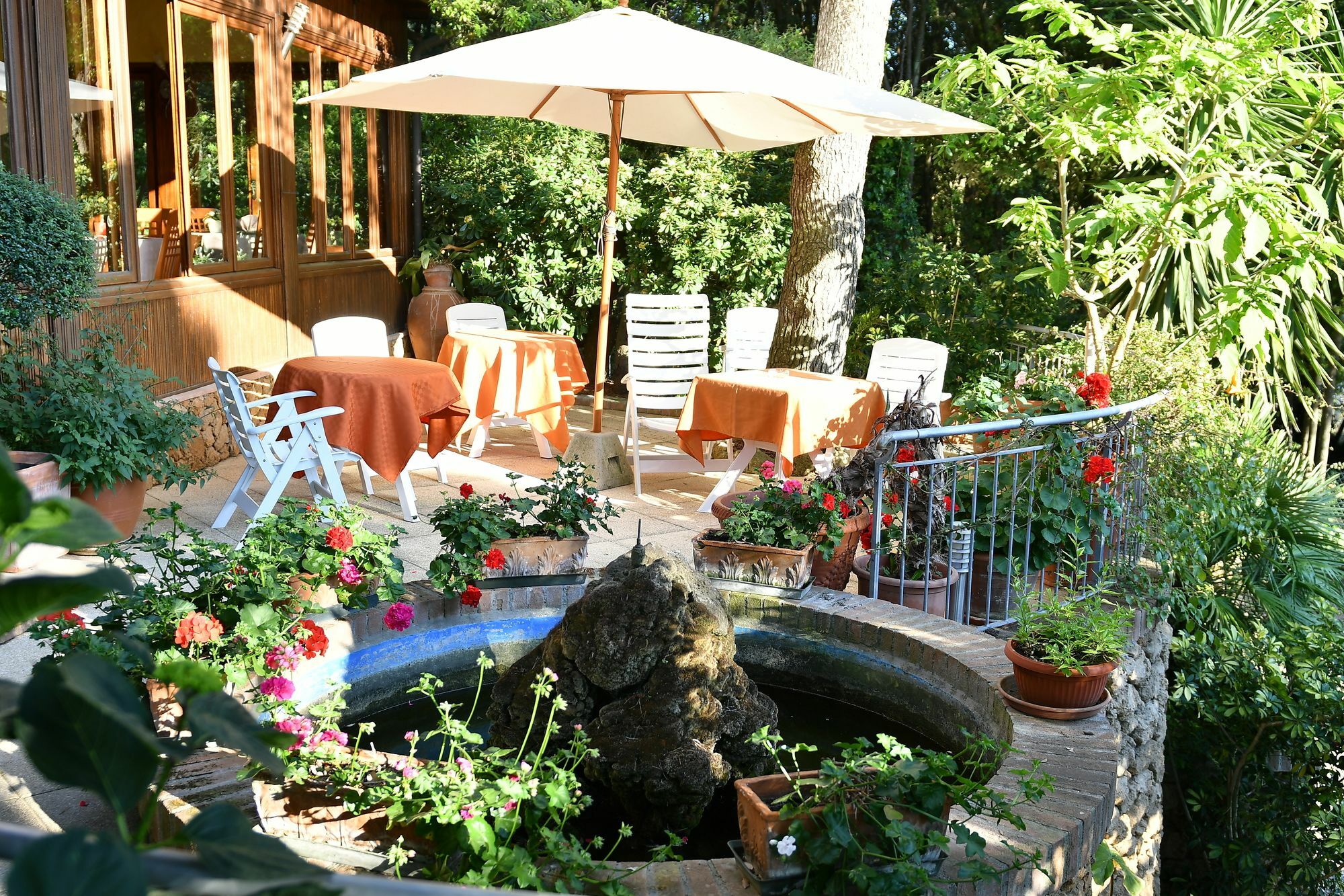 Hotel La Rosa Del Tirreno Ливорно Экстерьер фото